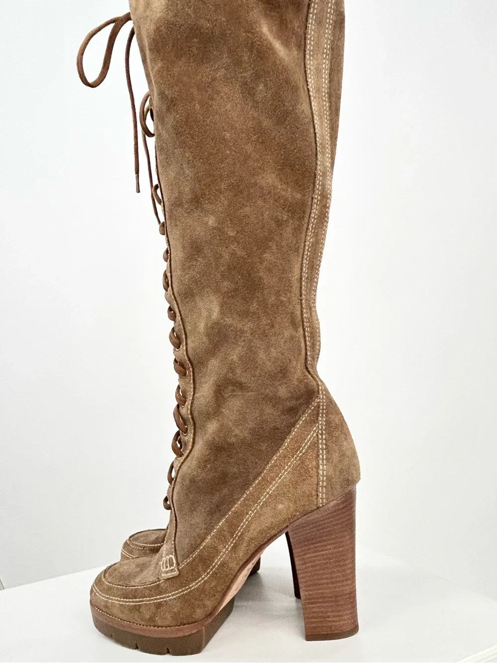 Michael Kors Aquarius Suede Lace Up Knee High Platform Boots 8.5M